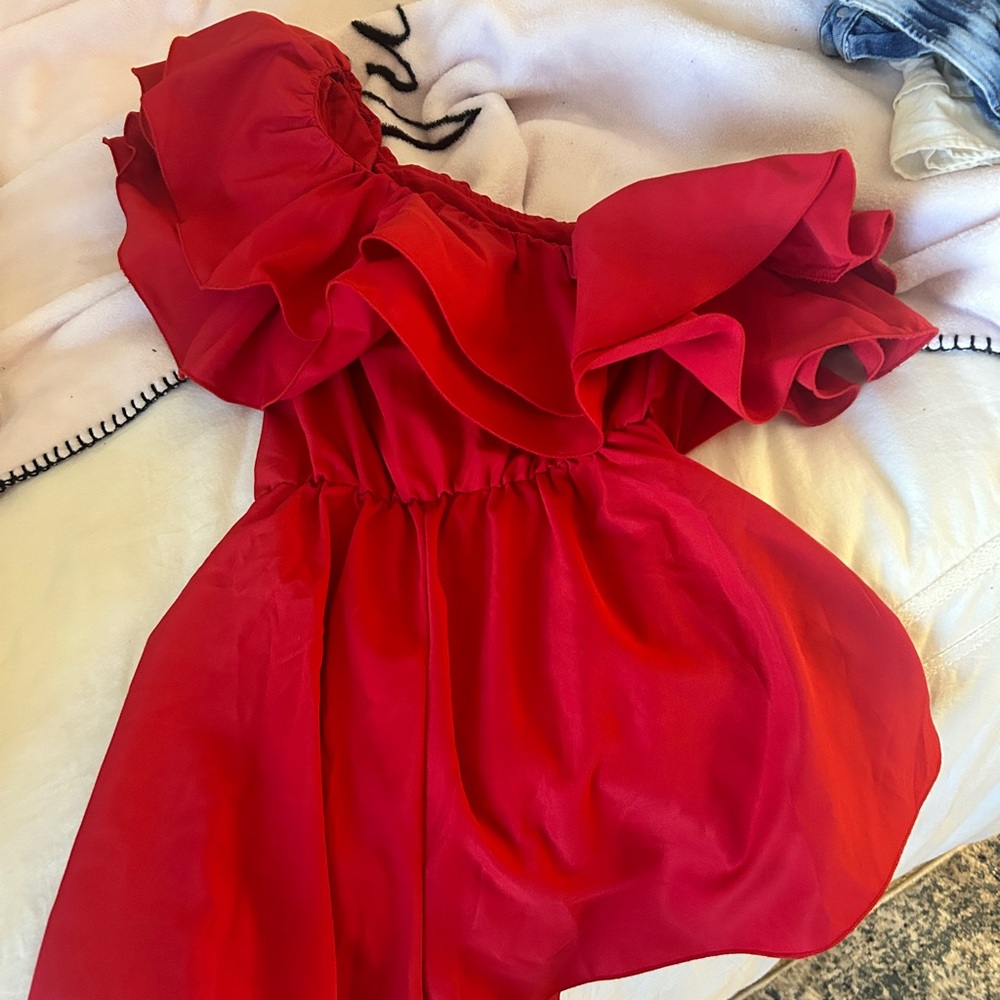 RED ROMPER - Picture 2 of 3